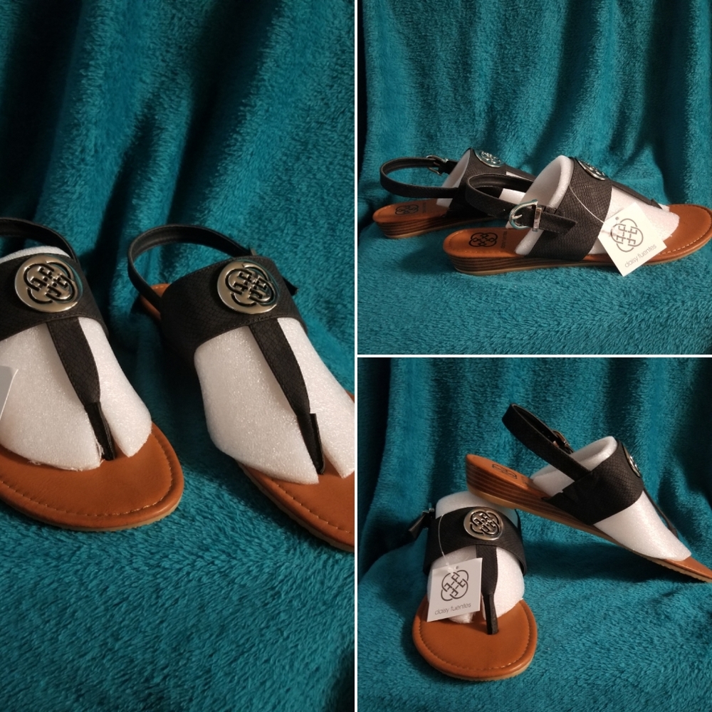 Daisy Fuentes Black Sandals